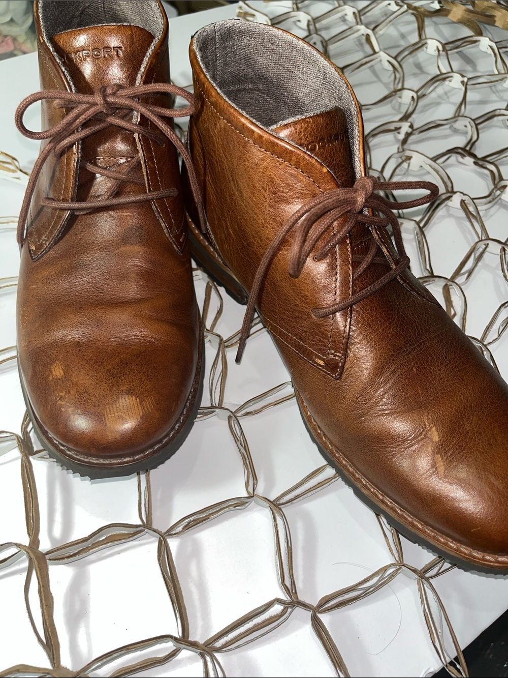 Rockport Men’s Chestnut Brown Leather Chukka Boots